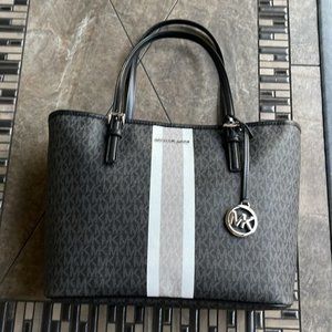 Michael Kors Jet Set Travel Medium Carryall Tote Black Multi